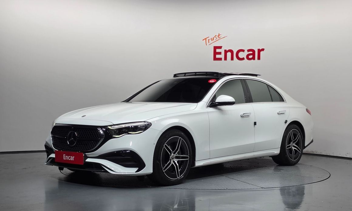 Mercedes-Benz E-Class 2024