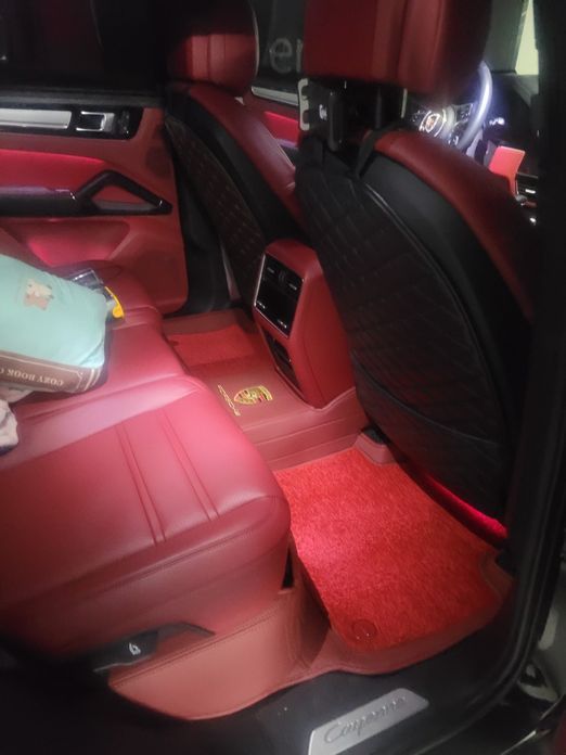 Porsche Cayenne 2023