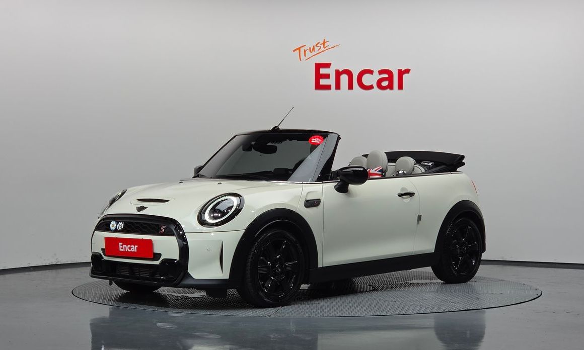 Mini Cooper Convertible 2023