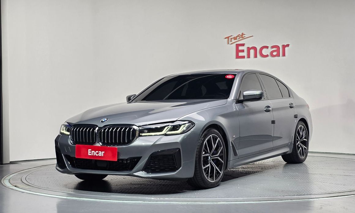 BMW 5-Series 2023