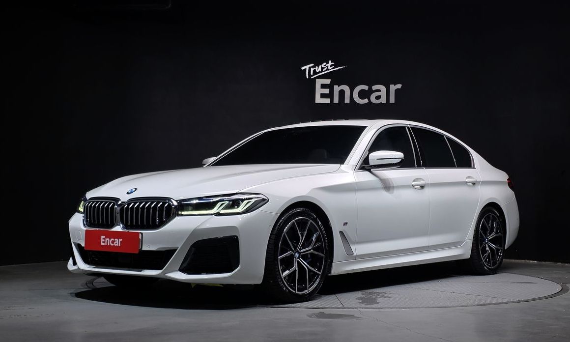BMW 5-Series 2023