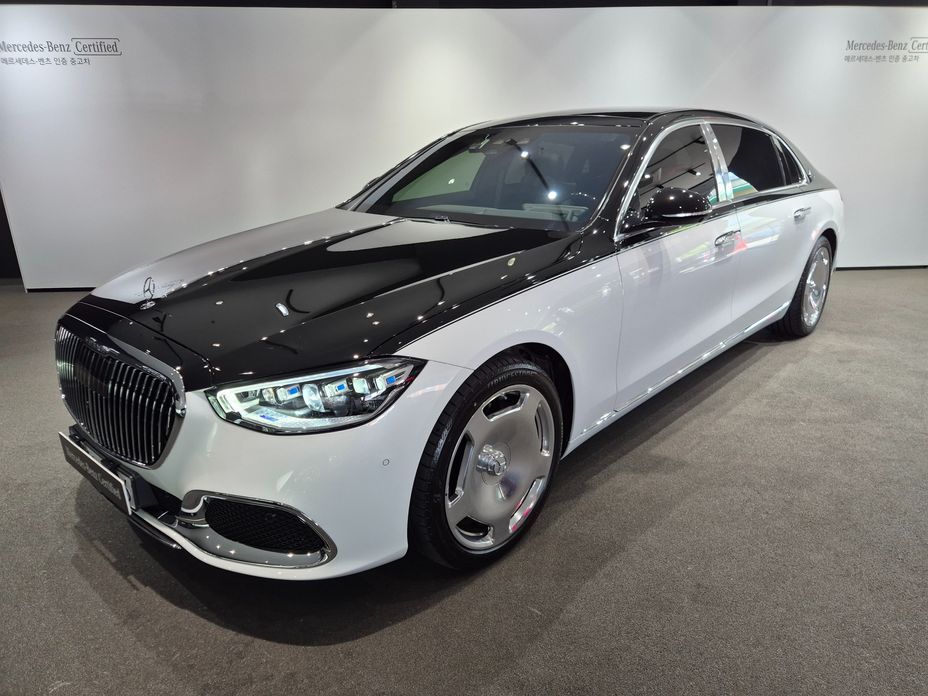 Mercedes-Benz S-Class 2025