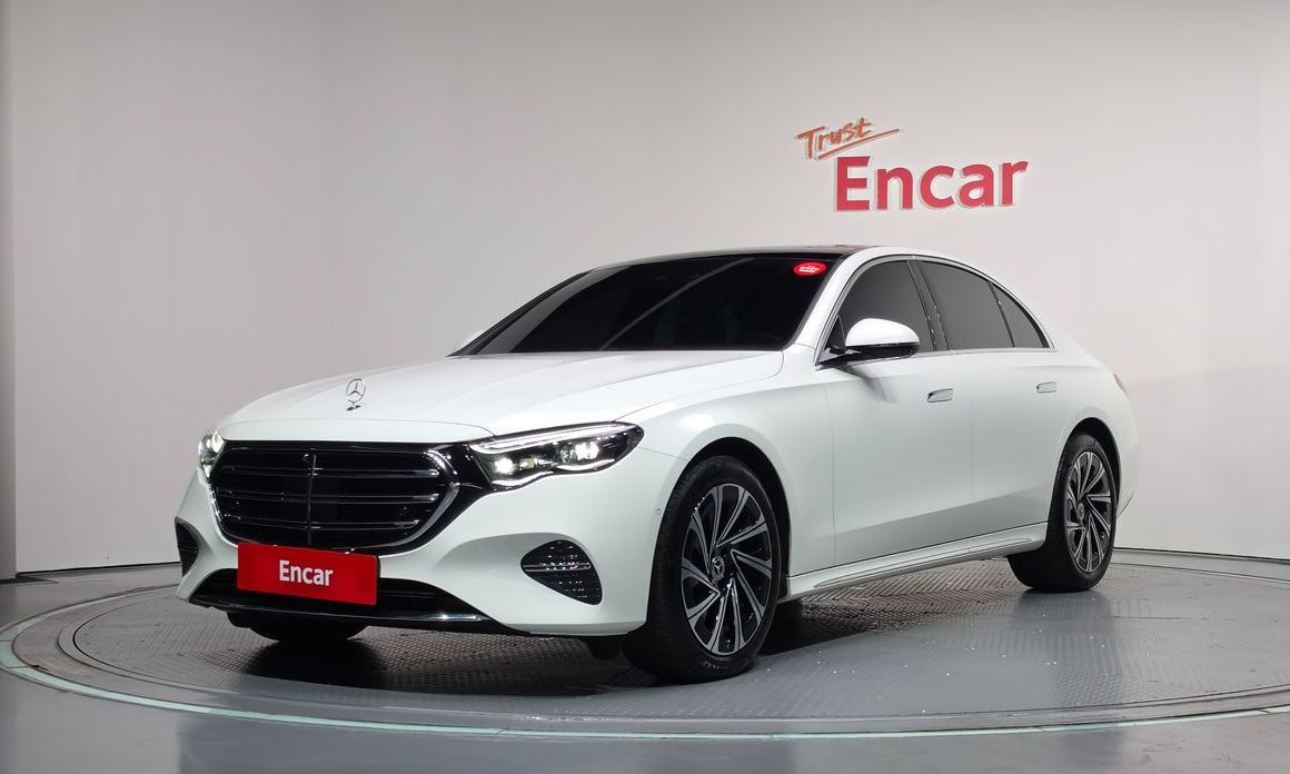 Mercedes-Benz E-Class 2024