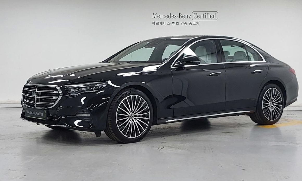 Mercedes-Benz E-Class 2025