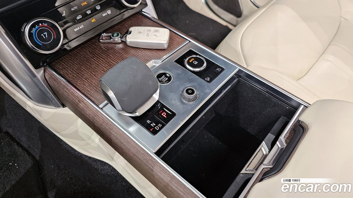 Land Rover Range Rover 2023