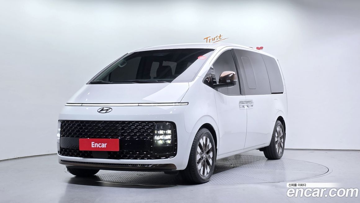 Hyundai Staria 2024