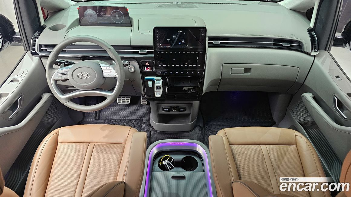 Hyundai Staria 2024