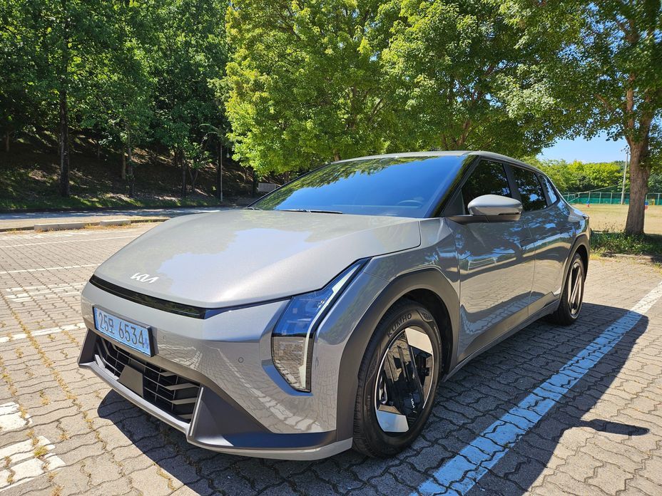 Kia EV4 2026