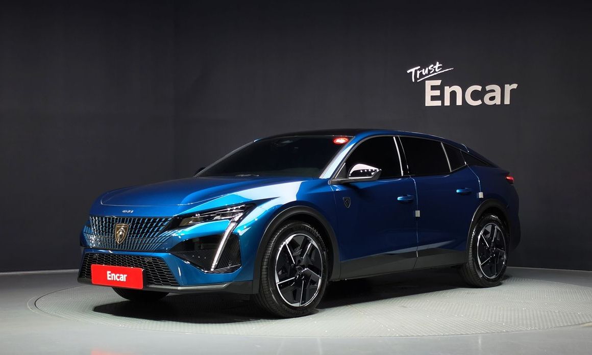 Peugeot 408 2023