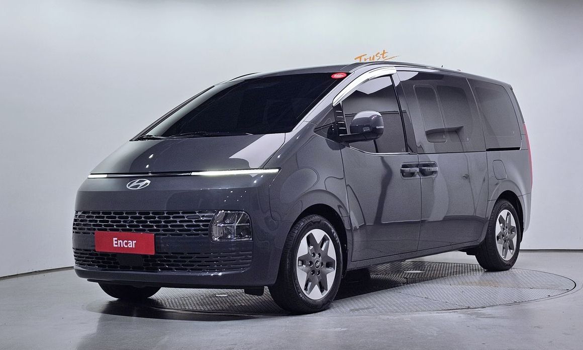 Hyundai Staria 2025