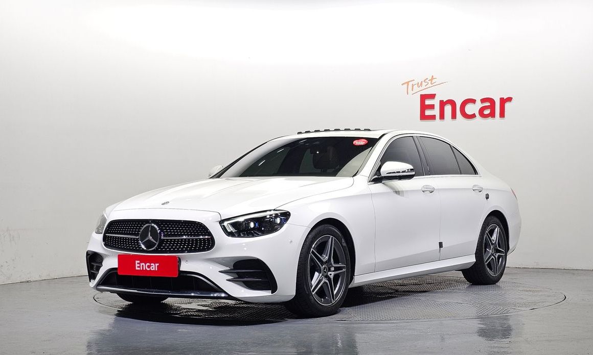 Mercedes-Benz E-Class 2023