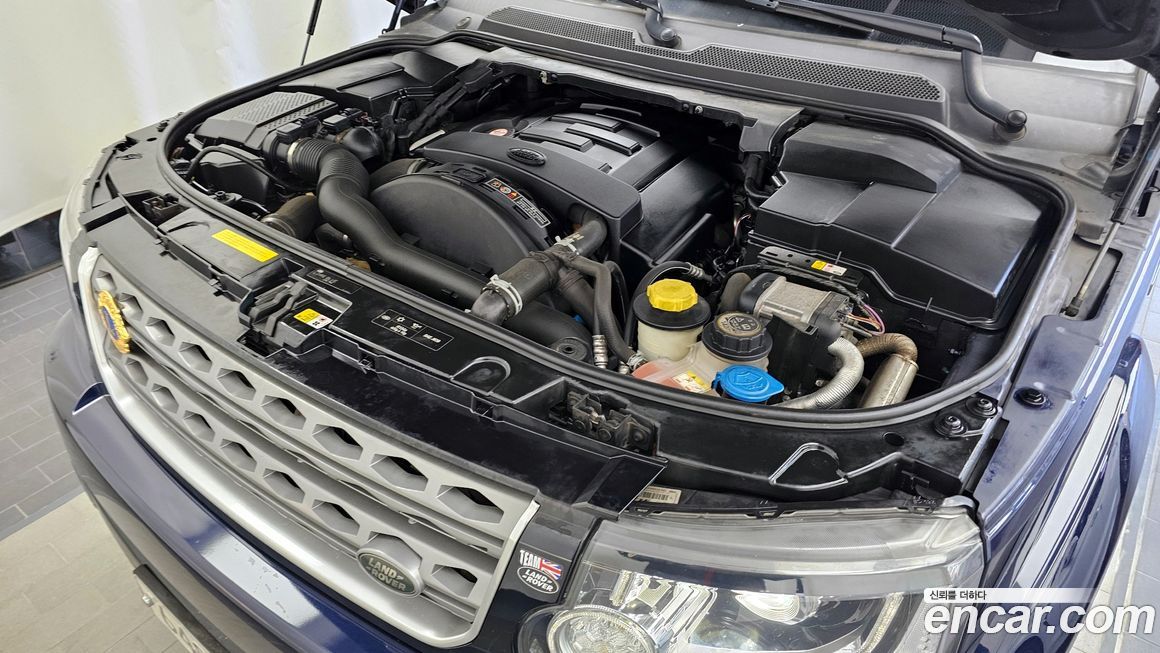 Land Rover Discovery 2015