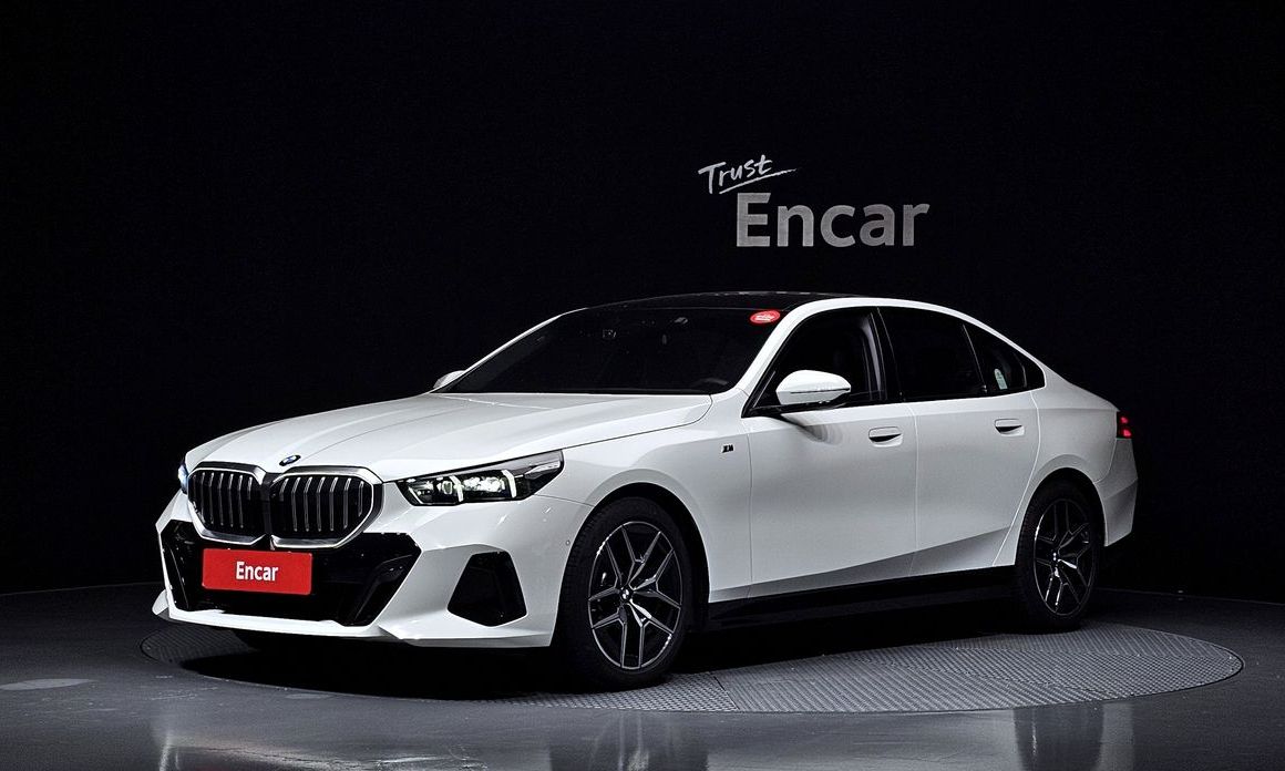 BMW 5-Series 2025