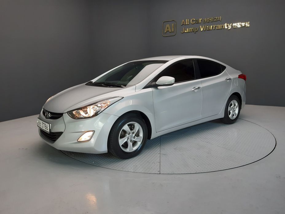 Hyundai AVANTE 2011