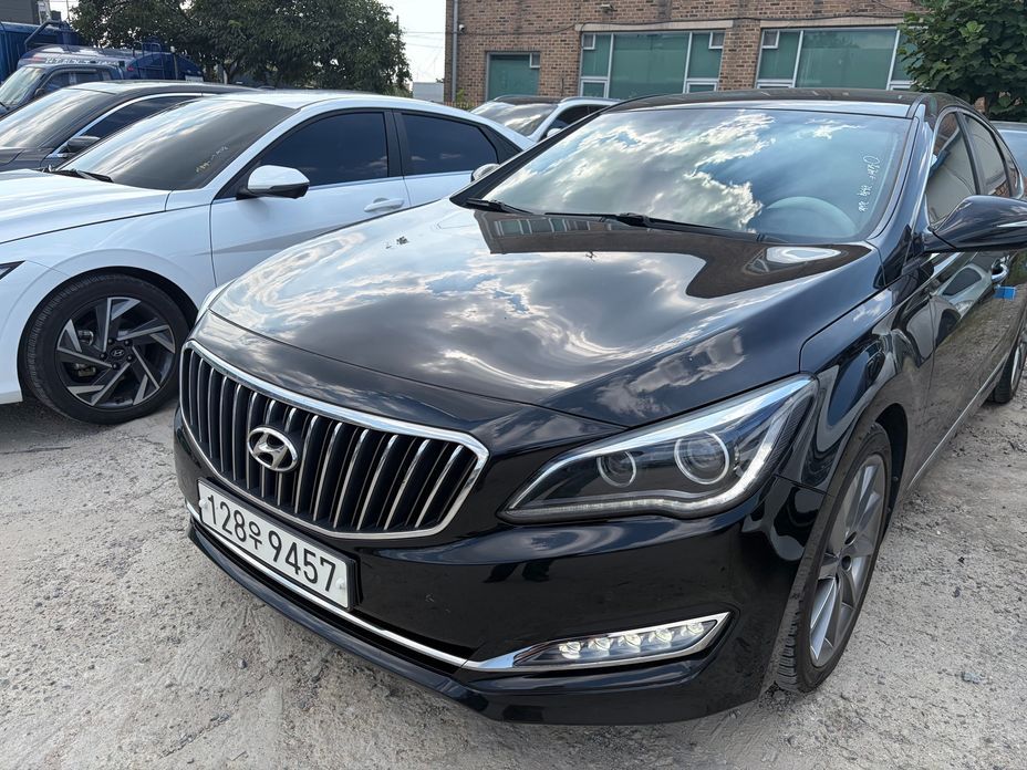 Hyundai Aslan 2015