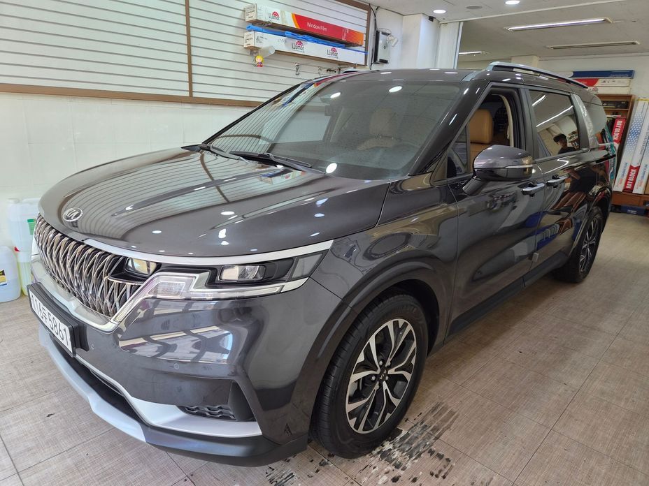 Kia Canival 2021