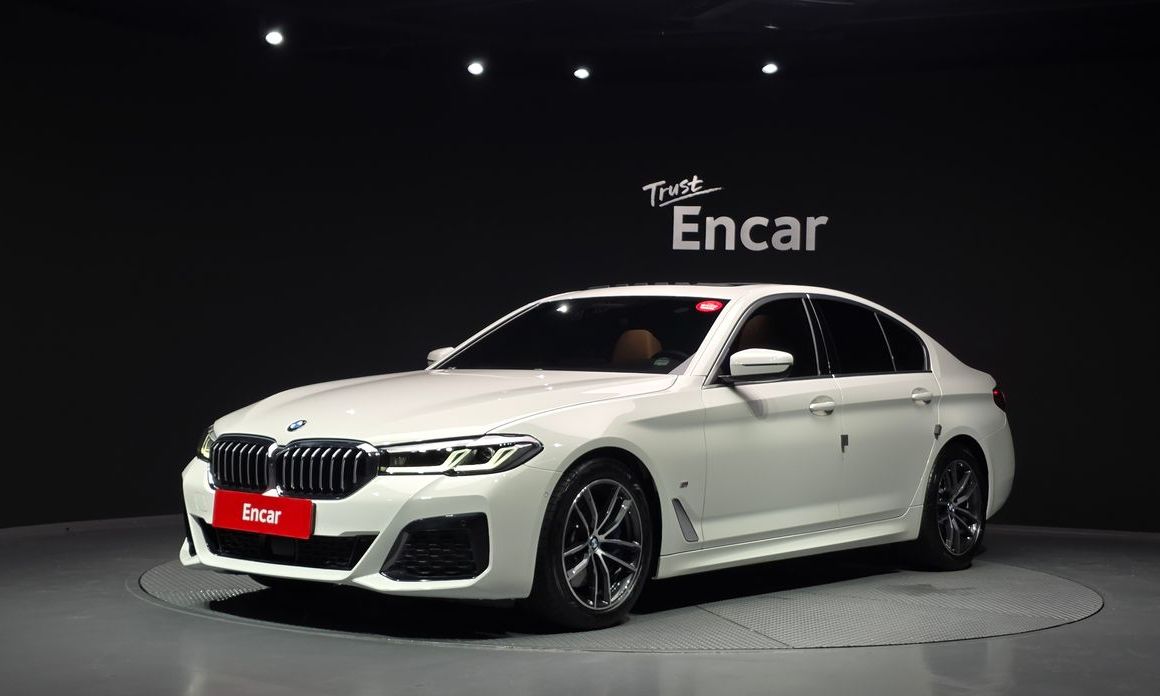 BMW 5-Series 2023