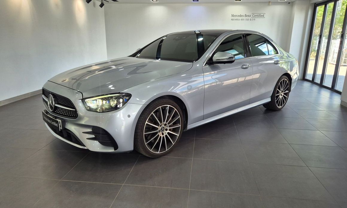 Mercedes-Benz E-Class 2021