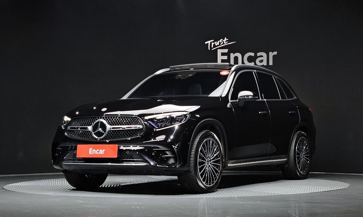 Mercedes-Benz GLC-Class 2023