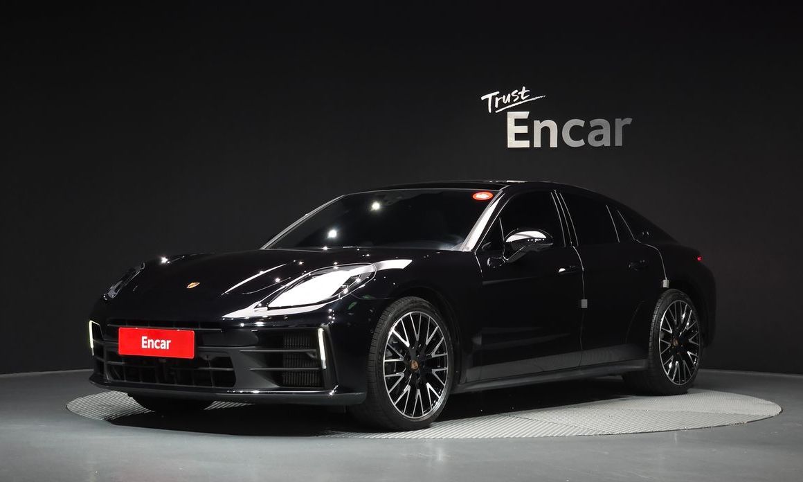 Porsche Panamera 2025