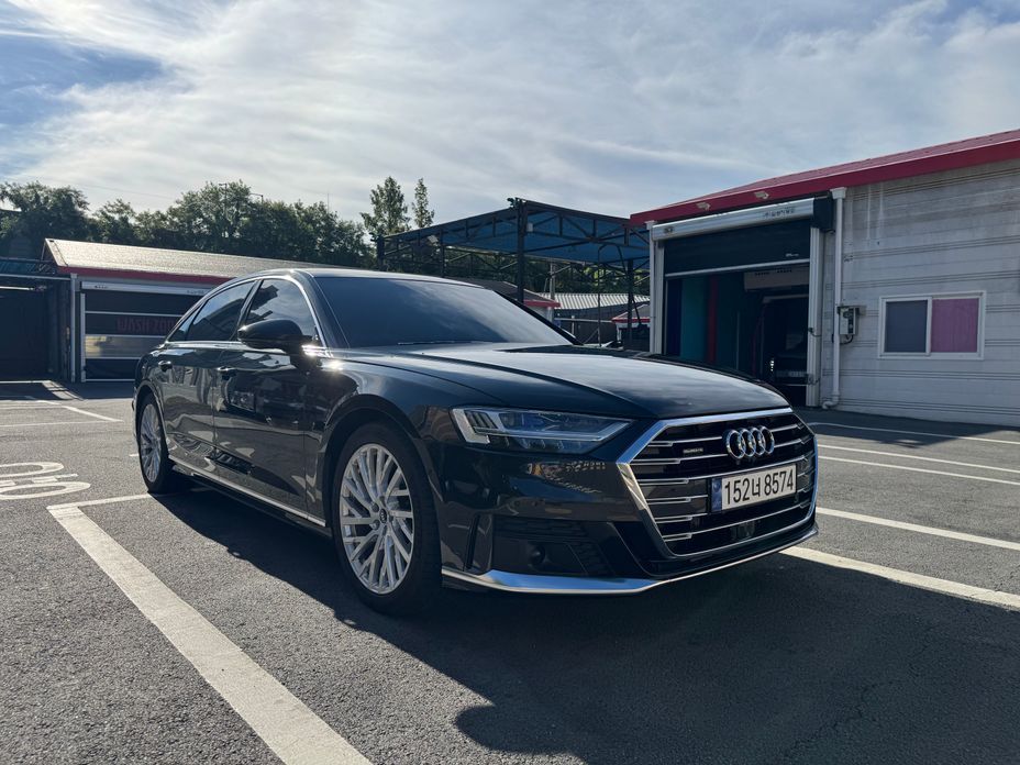Audi A8 2021