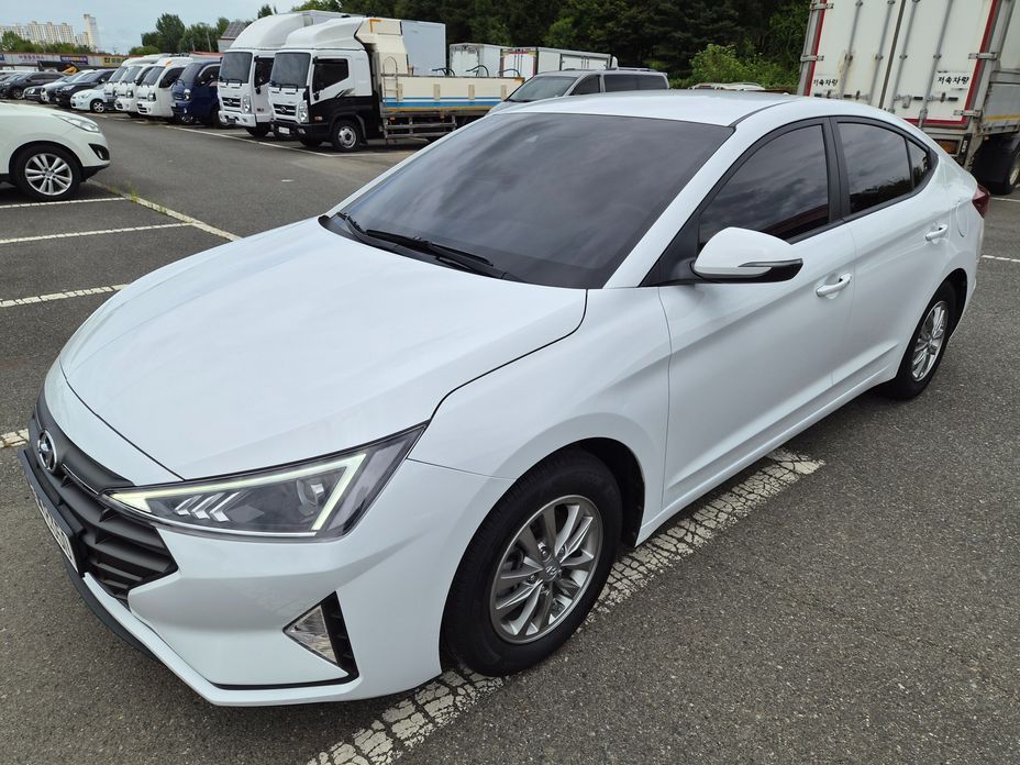 Hyundai AVANTE 2019