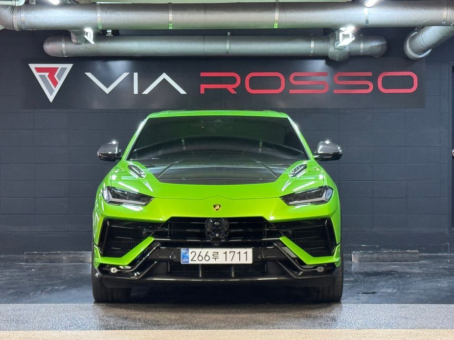Lamborghini Urus 2024