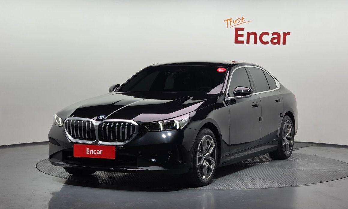 BMW i5 2025