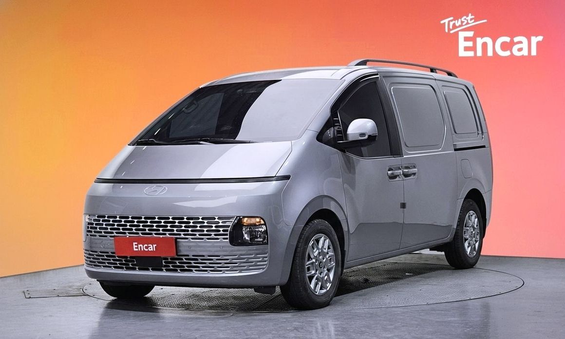 Hyundai Staria 2025