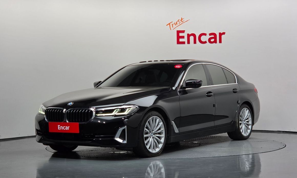 BMW 5-Series 2023