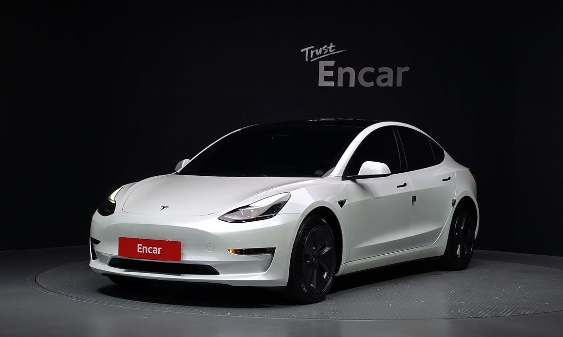 Tesla Model 3 2022