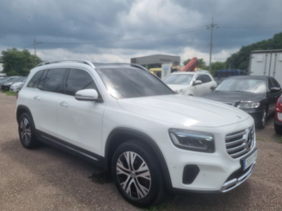 Mercedes-Benz GLB-Class 2024