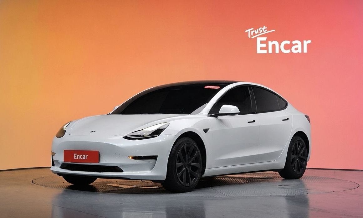 Tesla Model 3 2022