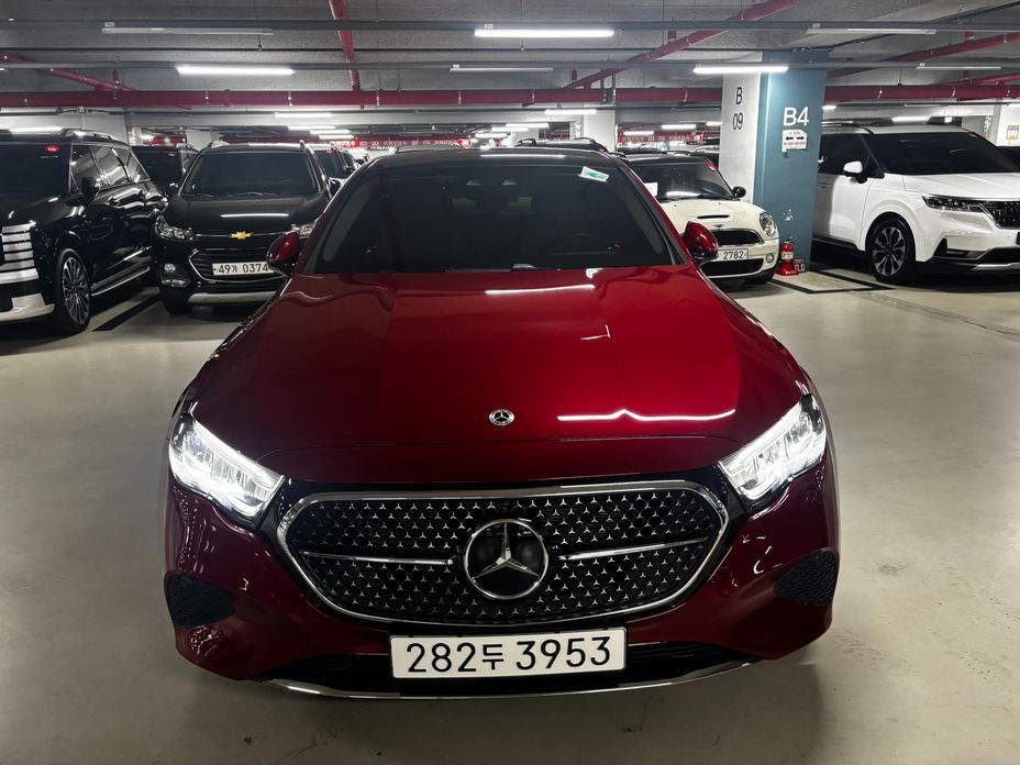 Mercedes-Benz E-Class 2025