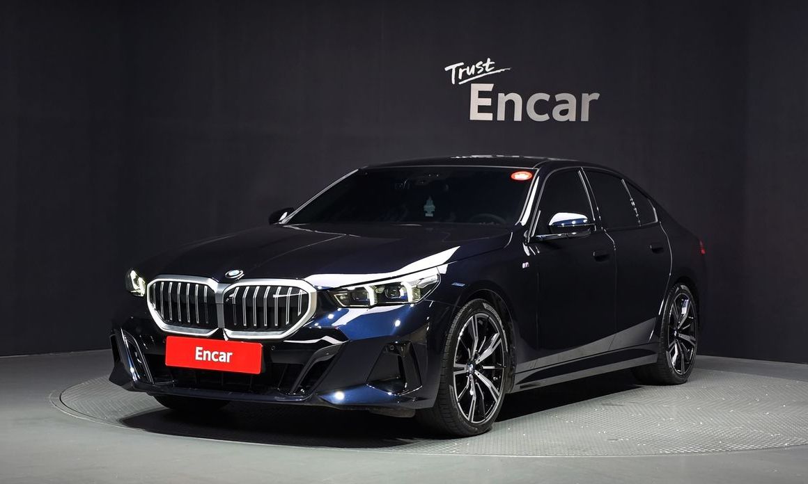 BMW 5-Series 2025