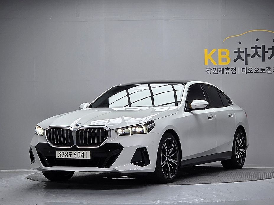 BMW 5-Series 2026