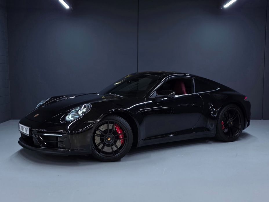 Porsche 911 2023
