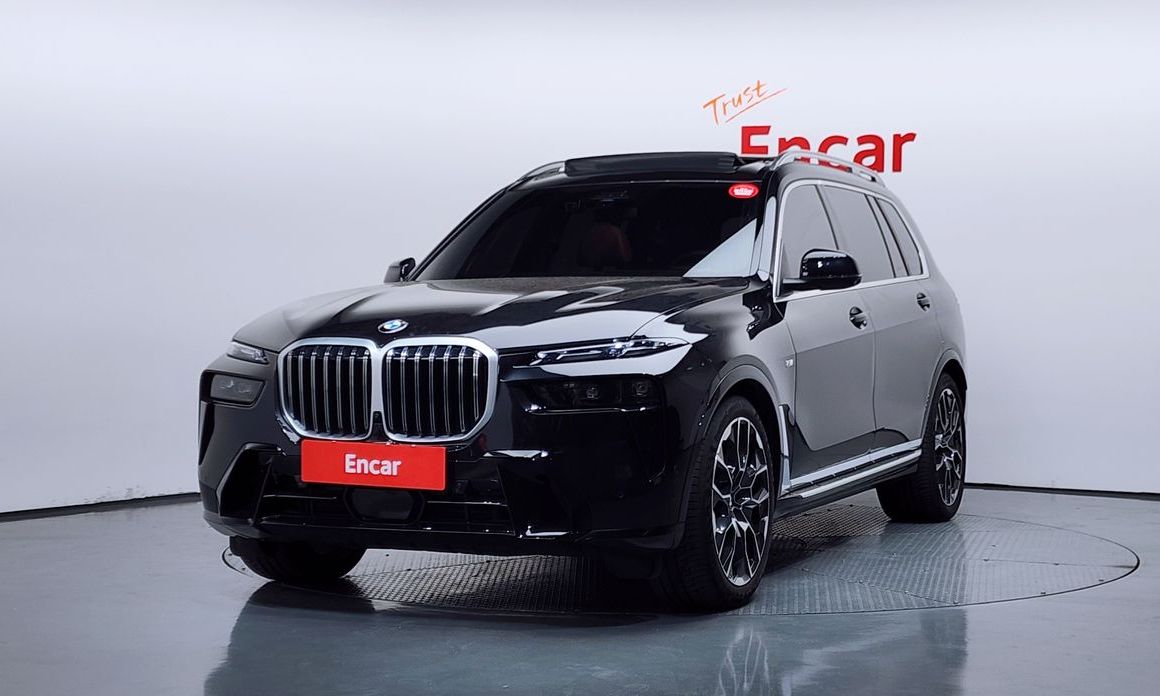 BMW X7 2025
