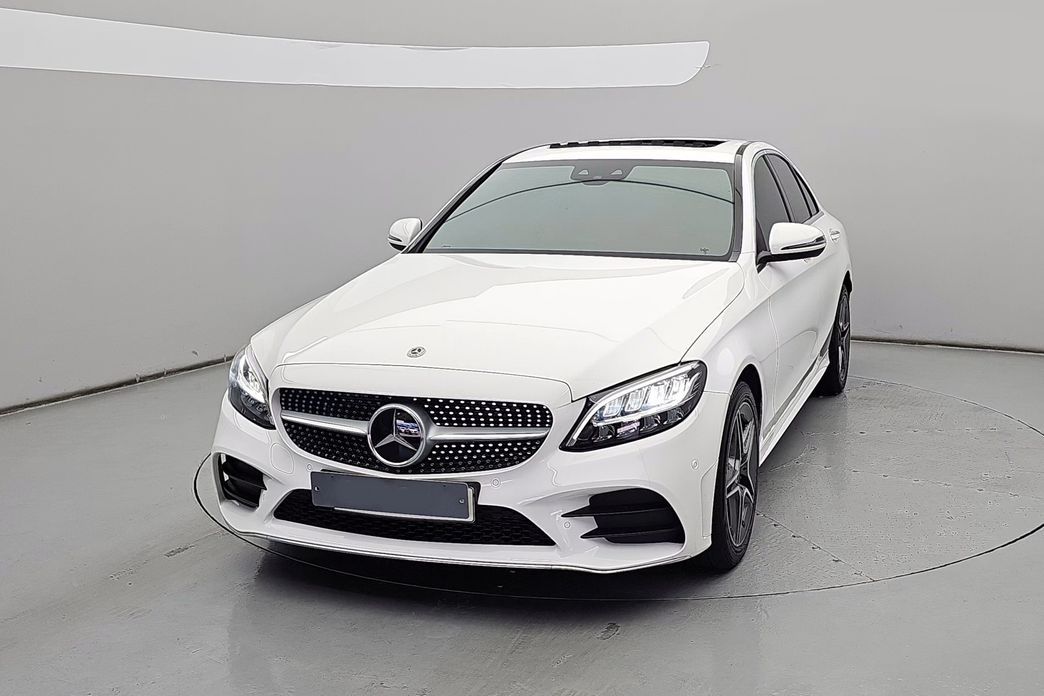 Mercedes-Benz C-Class 2021