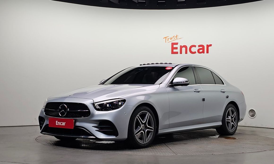 Mercedes-Benz E-Class 2023