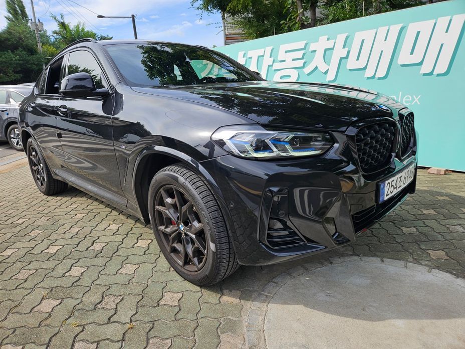 BMW X4 2023