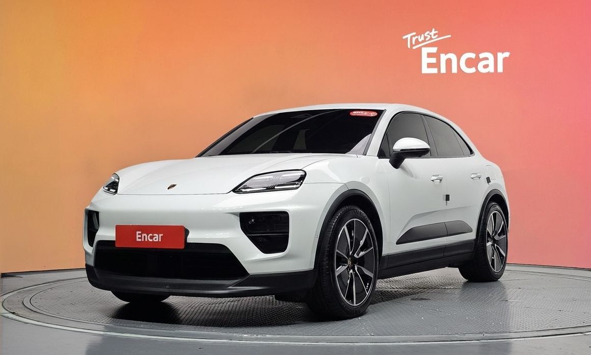 Porsche Macan 2025