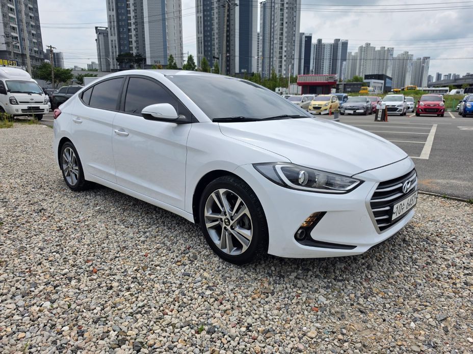 Hyundai AVANTE 2018