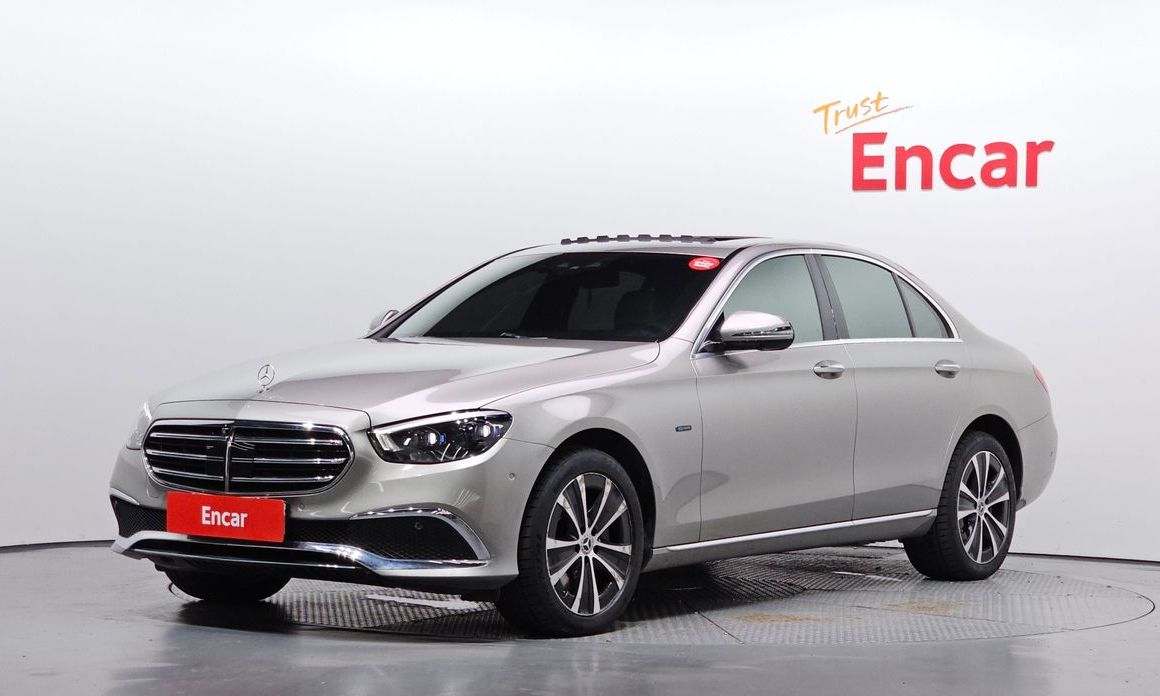 Mercedes-Benz E-Class 2021