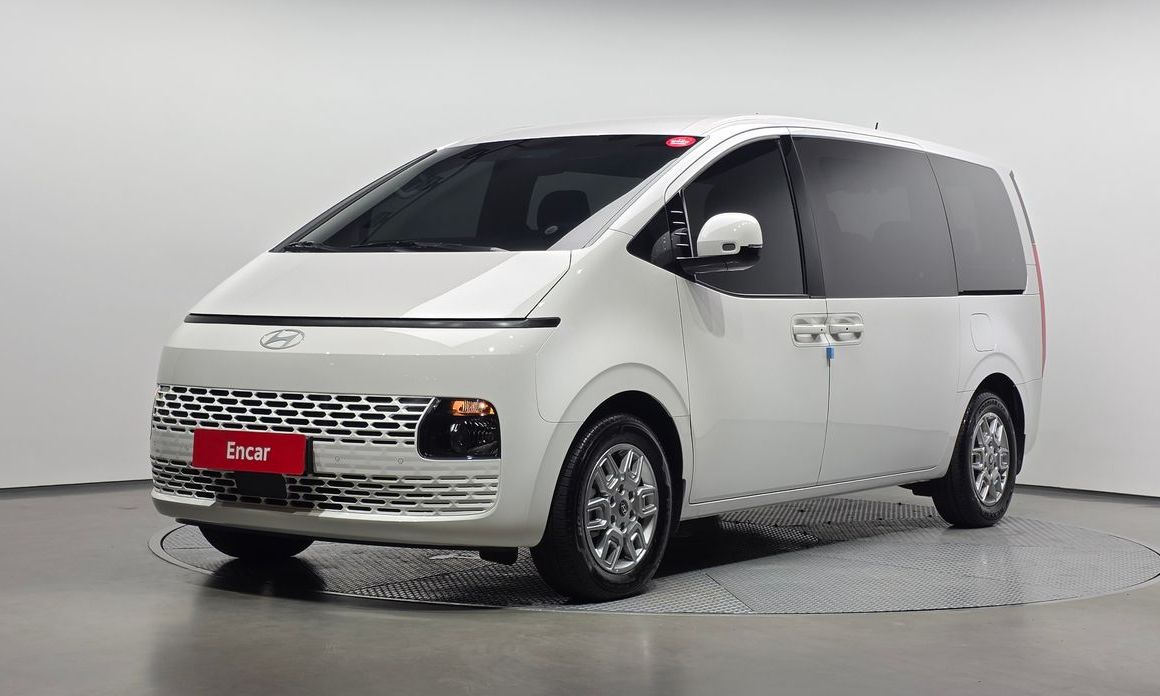 Hyundai Staria 2025