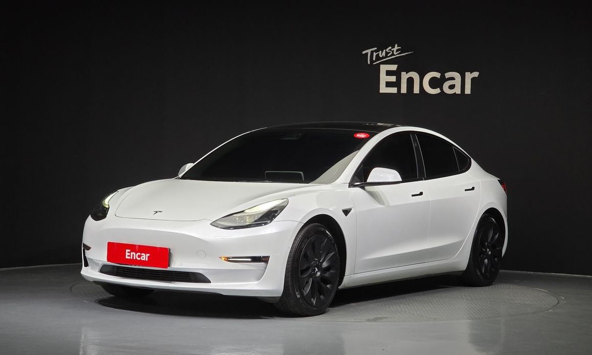 Tesla Model 3 2022