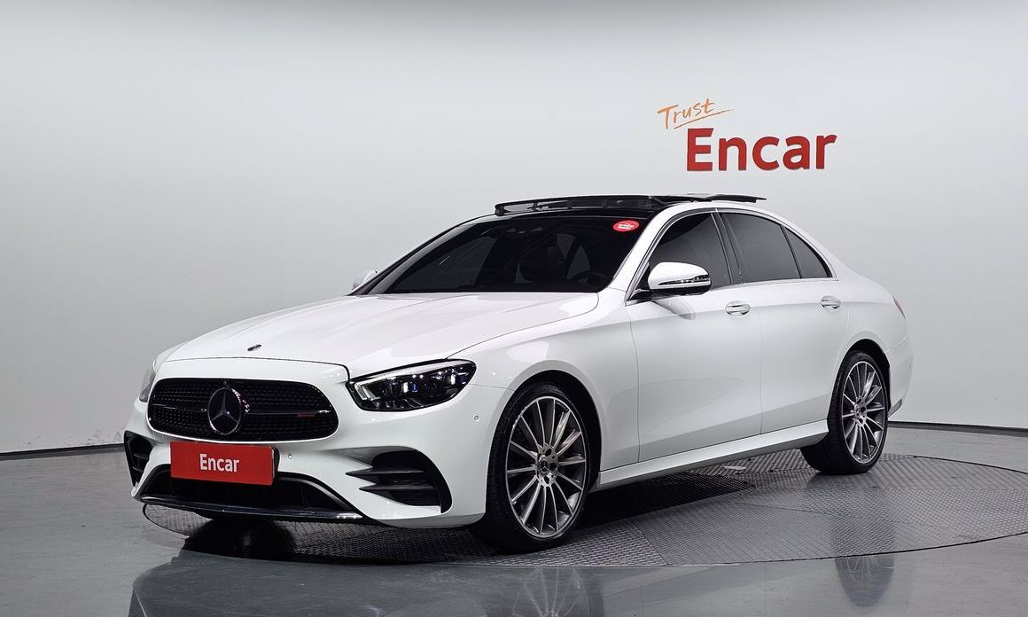 Mercedes-Benz E-Class 2022