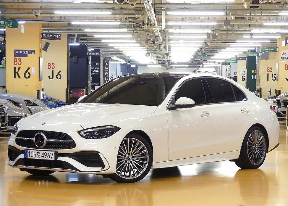 Mercedes-Benz C-Class 2023