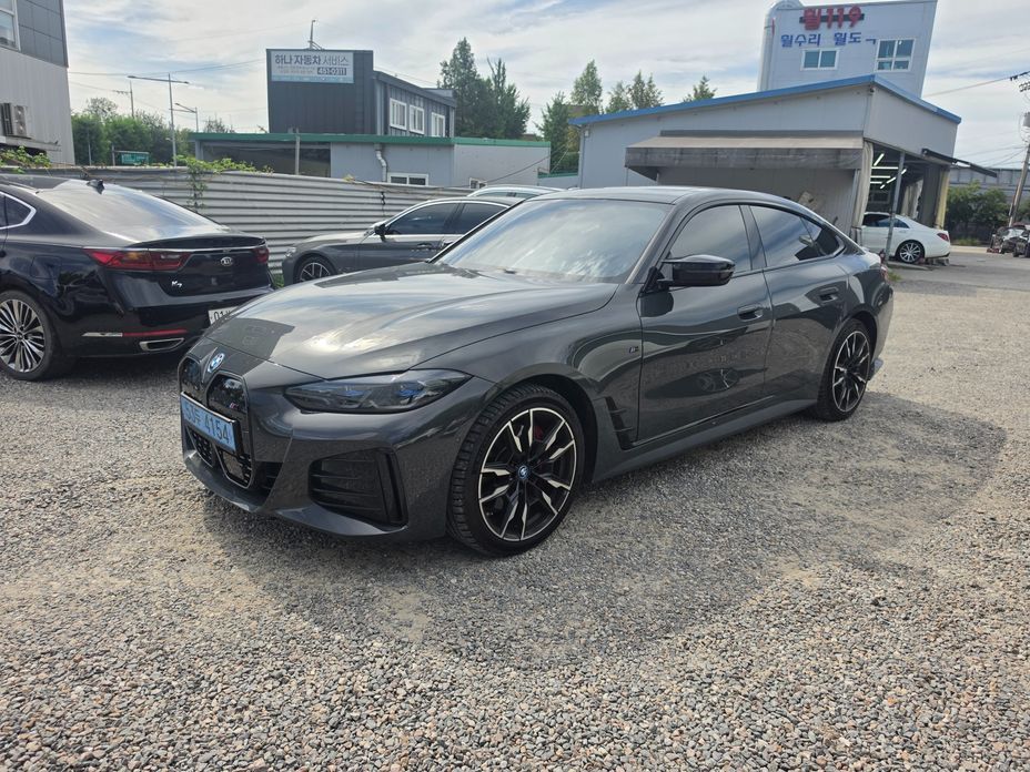 BMW i4 2024
