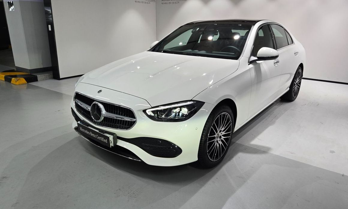 Mercedes-Benz C-Class 2026